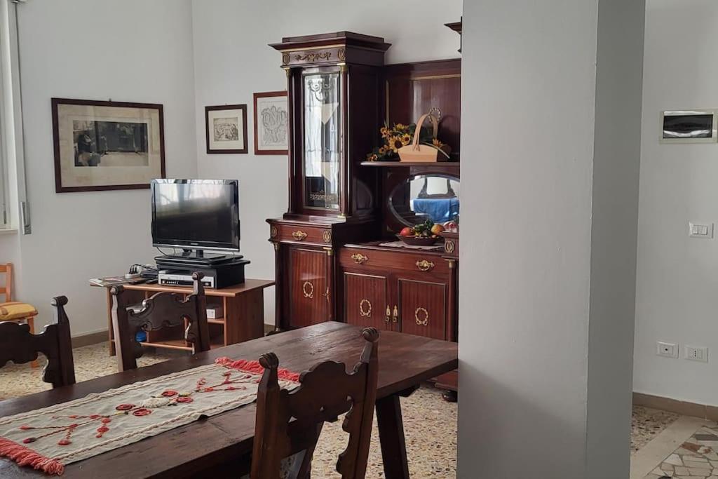 La Casa Di Lucia: Grande Appartamento Con Balcone بريشا المظهر الخارجي الصورة